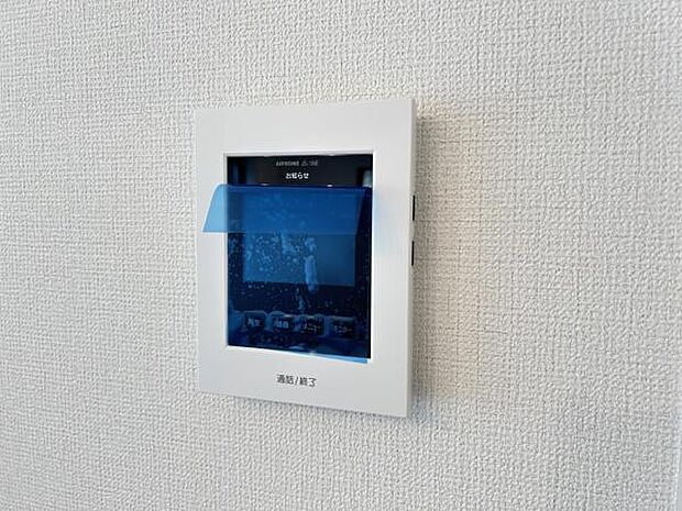 訪問者を確認できるTVモニター付きインターフォンです。