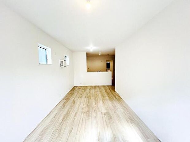 家族団らんの場所としてゆったりと居心地の良いリビングです。