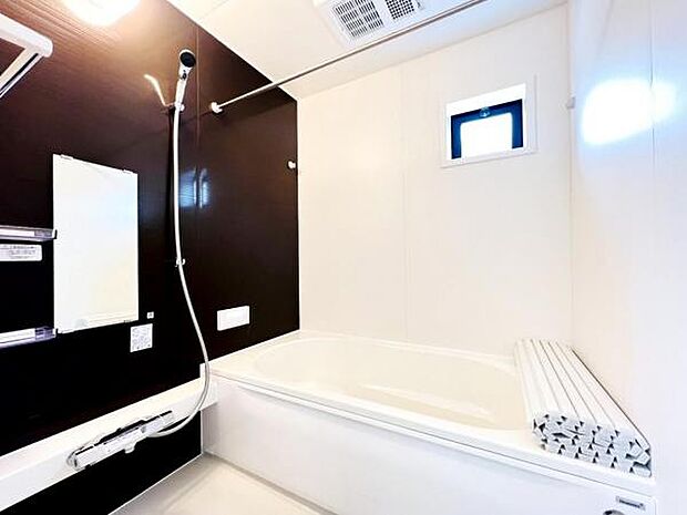 お風呂でほっとひといき。1日の疲れを癒しましょう。