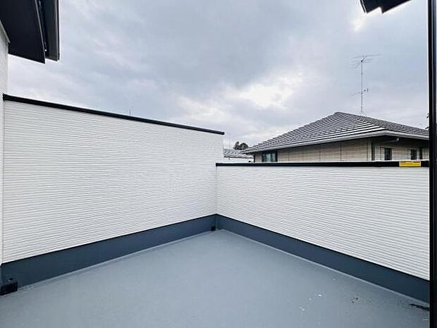 お洗濯ものを気持ち良く太陽の光で干せるのが嬉しいですね。