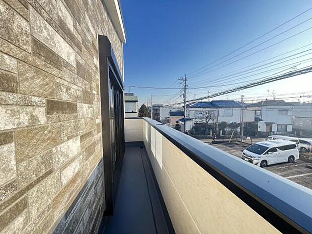 お洗濯ものを気持ち良く太陽の光で干せるのが嬉しいですね。