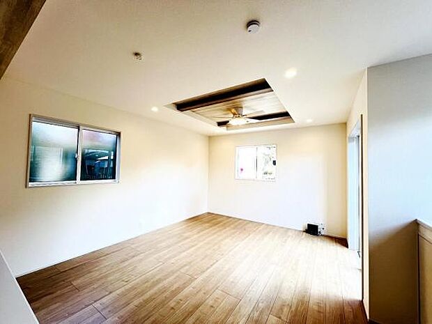 家族団らんの場所としてゆったりと居心地の良いリビングです。