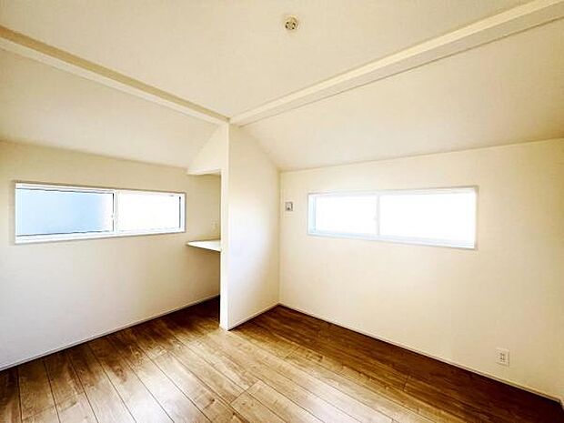 子供部屋にもちょうど良い大きさのお部屋です。