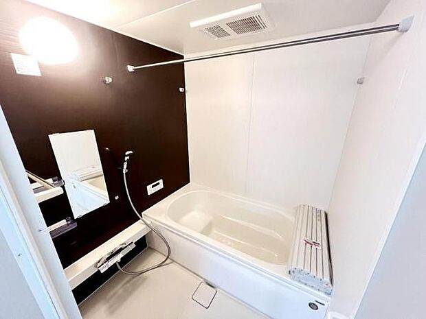 お風呂でほっとひといき。1日の疲れを癒しましょう。