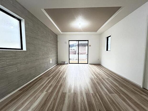 家族団らんの場所としてゆったりと居心地の良いリビングです。