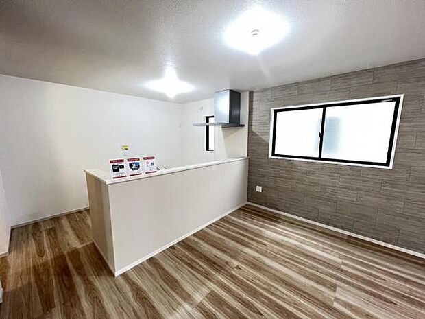 ご家族の温かい時間を演出するダイニングスペースです。