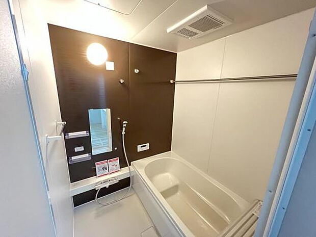 お風呂でほっとひといき。1日の疲れを癒しましょう。