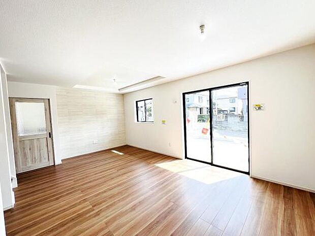 ご家族の温かい時間を演出するダイニングスペースです。