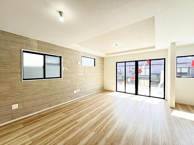 家族団らんの場所としてゆったりと居心地の良いリビングです。