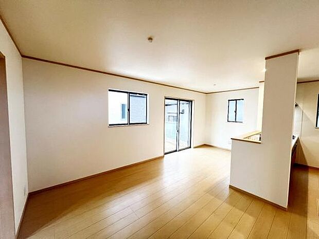 ご家族の温かい時間を演出するダイニングスペースです。