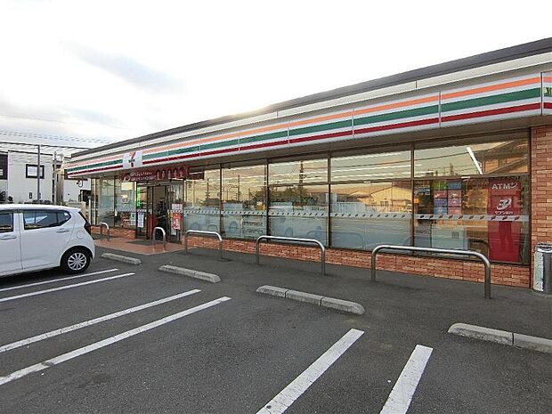 セブン-イレブン 柏豊四季駅東店まで約600m(徒歩8分)