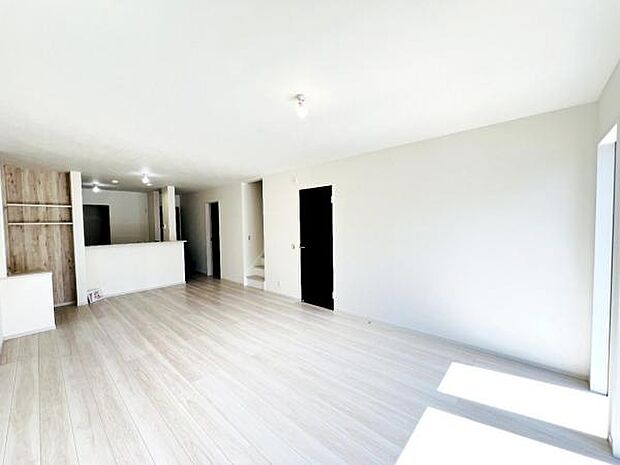 ご家族の温かい時間を演出するダイニングスペースです。