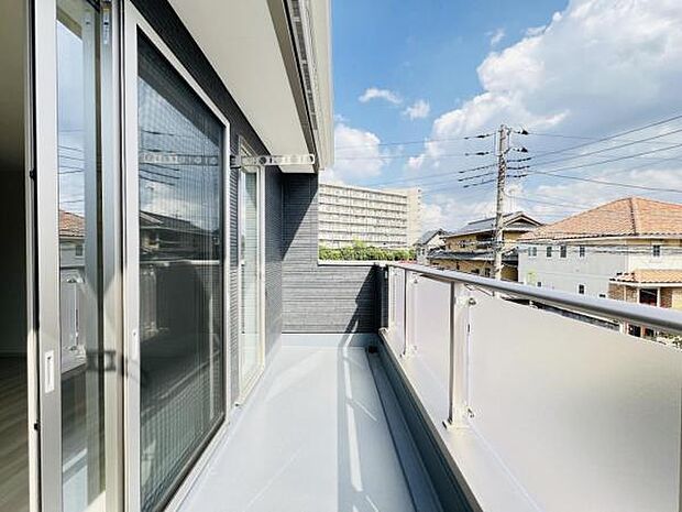 お洗濯ものを気持ち良く太陽の光で干せるのが嬉しいですね。