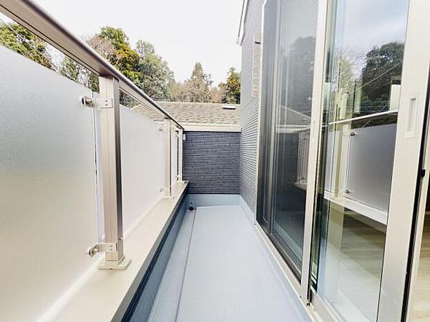 お洗濯ものを気持ち良く太陽の光で干せるのが嬉しいですね。