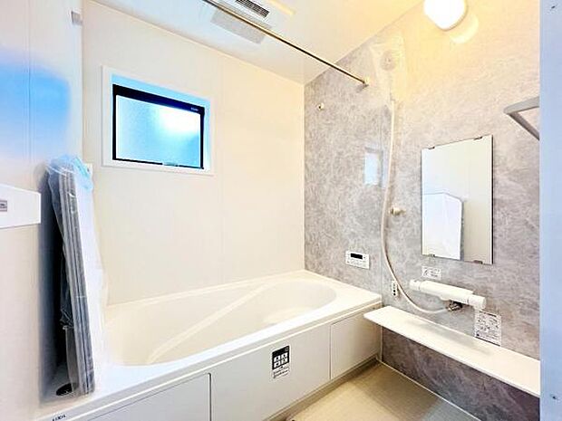 お風呂でほっとひといき。1日の疲れを癒しましょう。