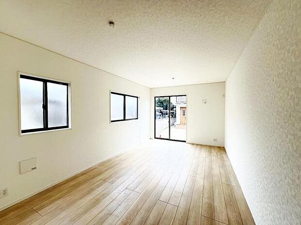 家族団らんの場所としてゆったりと居心地の良いリビングです。