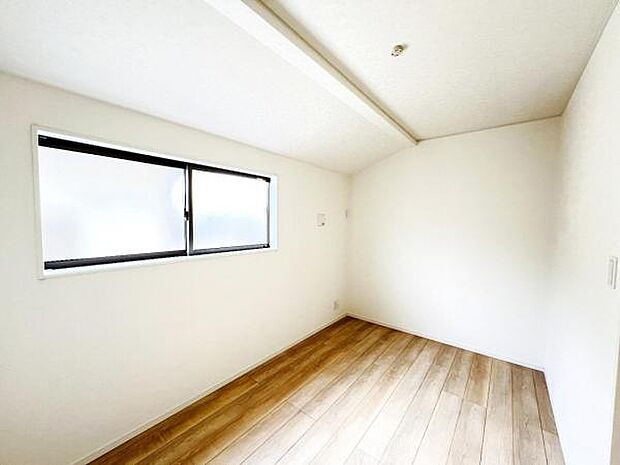 子供部屋にもちょうど良い大きさのお部屋です。