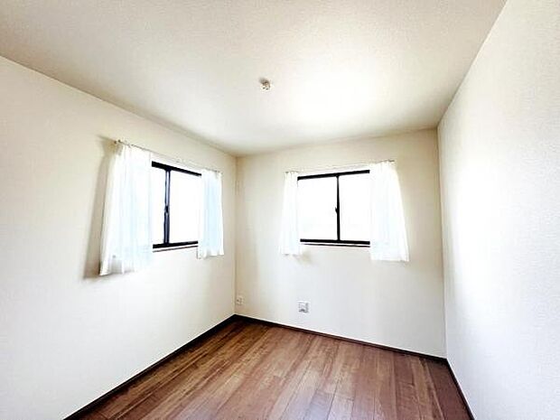 子供部屋にもちょうど良い大きさのお部屋です。