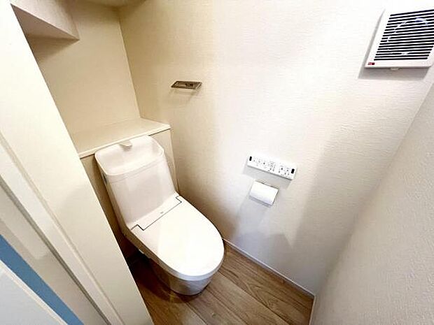 ほっと安らげるトイレ空間です。