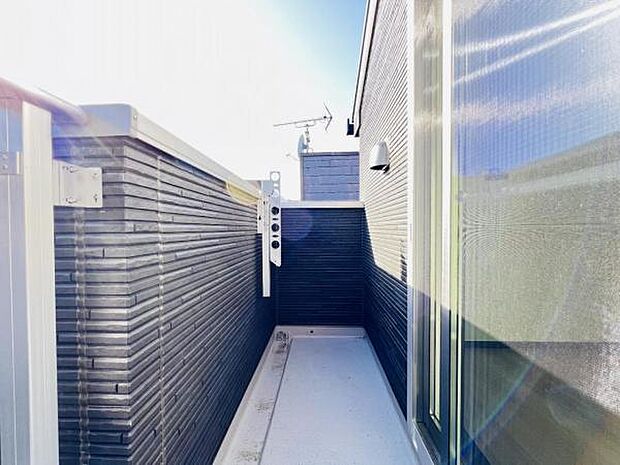 お洗濯ものを気持ち良く太陽の光で干せるのが嬉しいですね。