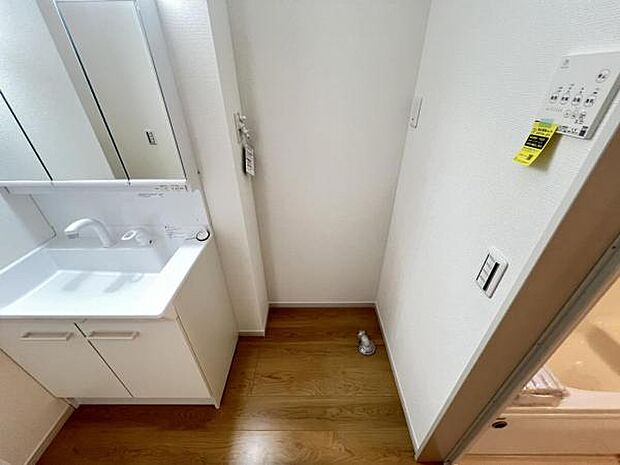 お天気を気にせずお洗濯ができ、室内干し可能です。