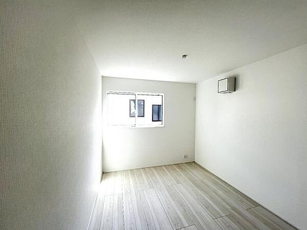 子供部屋にもちょうど良い大きさのお部屋です。