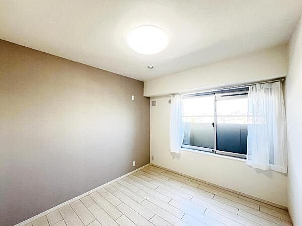 子供部屋にもちょうど良い大きさのお部屋です。
