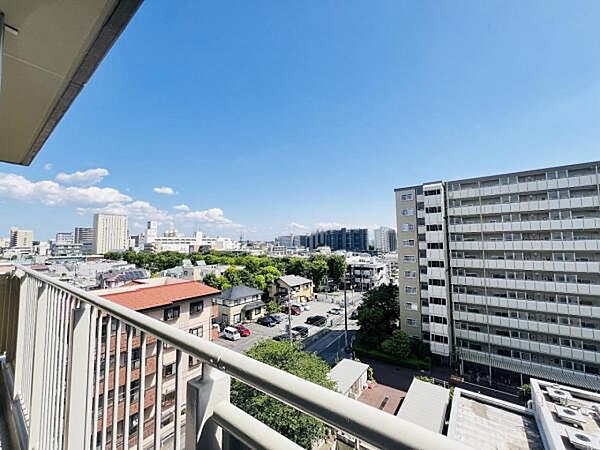 お洗濯ものを気持ち良く太陽の光で干せるのが嬉しいですね。