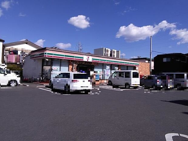セブン-イレブン 松戸大金平2丁目店まで約560m(徒歩7分)