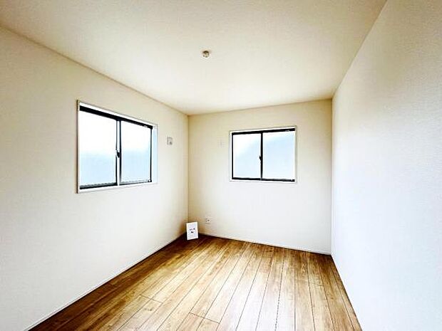 子供部屋にもちょうど良い大きさのお部屋です。
