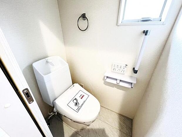 ほっと安らげるトイレ空間です。