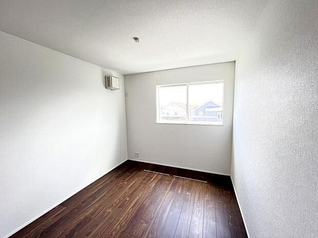 子供部屋にもちょうど良い大きさのお部屋です。