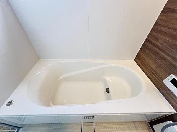 お風呂でほっとひといき。1日の疲れを癒しましょう。