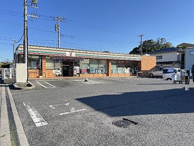 セブン-イレブン 北流山店まで約380m（徒歩5分）