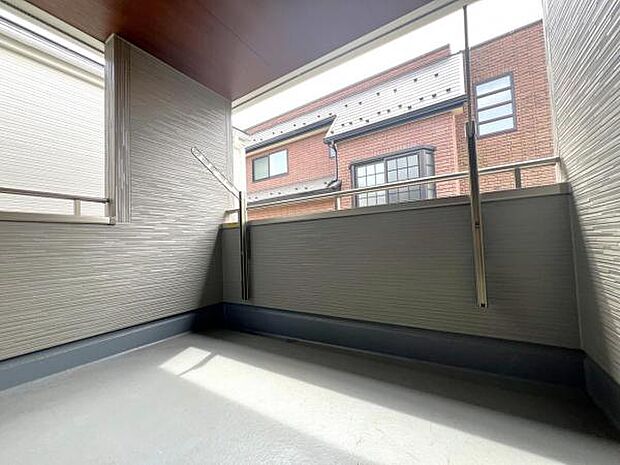 お洗濯ものを気持ち良く太陽の光で干せるのが嬉しいですね。