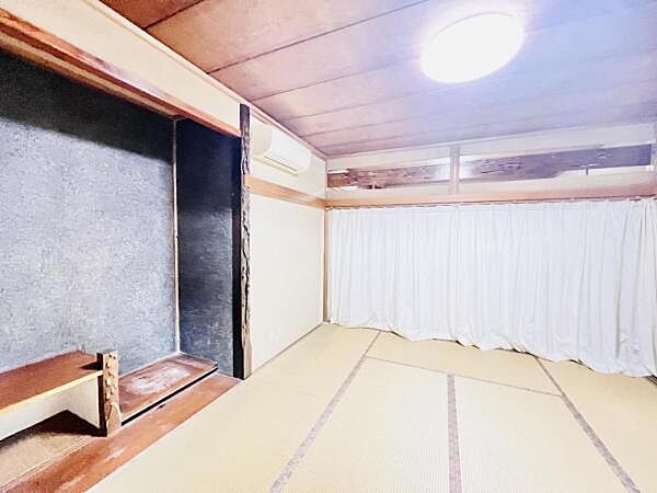 子供部屋にもちょうど良い大きさのお部屋です。