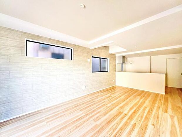 ご家族の温かい時間を演出するダイニングスペースです。