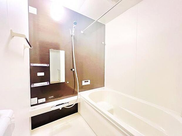 お風呂でほっとひといき。1日の疲れを癒しましょう。