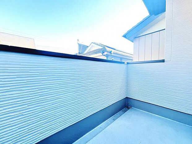 お洗濯ものを気持ち良く太陽の光で干せるのが嬉しいですね。