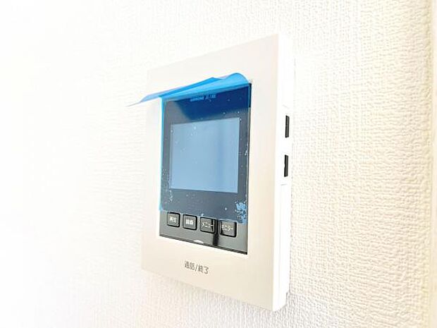 訪問者を確認できるTVモニター付きインターフォンです。