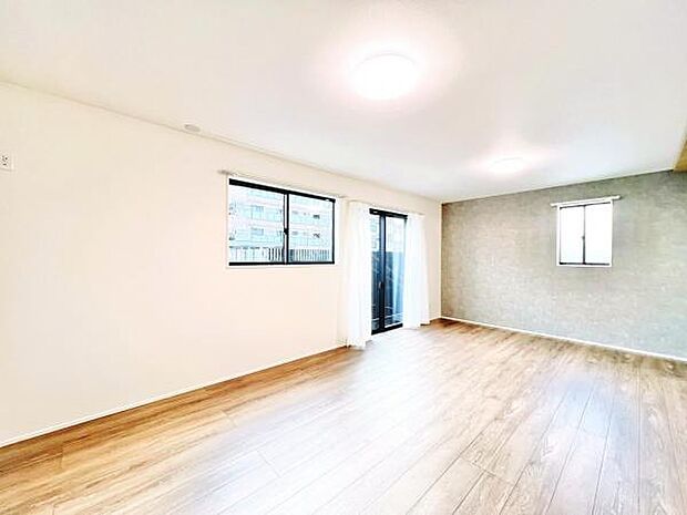 家族団らんの場所としてゆったりと居心地の良いリビングです。