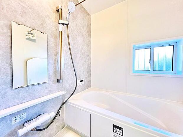 お風呂でほっとひといき。1日の疲れを癒しましょう。