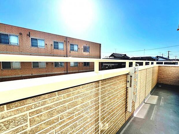 お洗濯ものを気持ち良く太陽の光で干せるのが嬉しいですね。