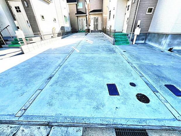 駐車場ももちろん完備しておりますのでお車所有の方にも心強いです。