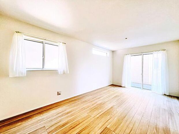 家族団らんの場所としてゆったりと居心地の良いリビングです。