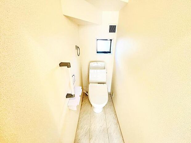 ほっと安らげるトイレ空間です。