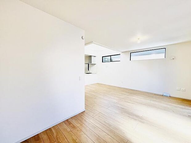 ご家族の温かい時間を演出するダイニングスペースです。