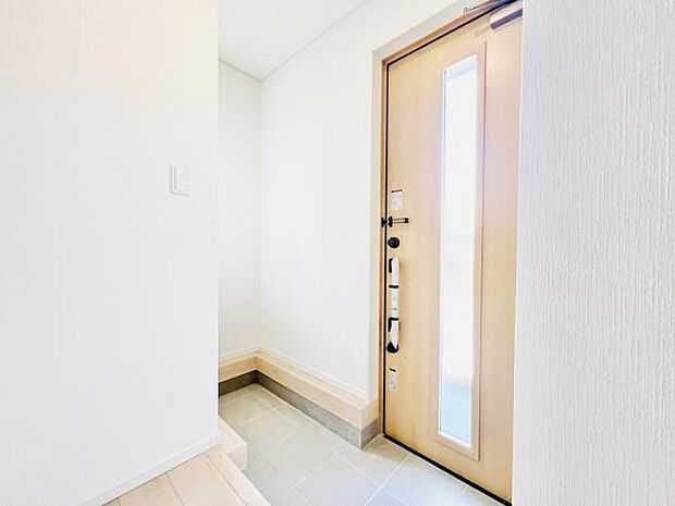 いつも気持ちよくご家族を迎えられる玄関です。