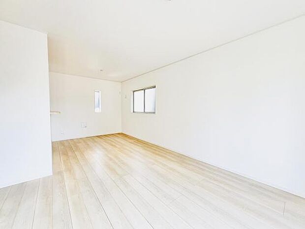 家族団らんの場所としてゆったりと居心地の良いリビングです。