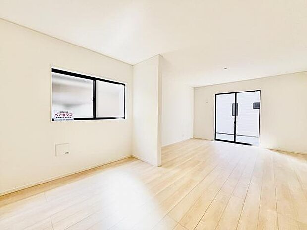 リビングダイニングになります。ご家族そろっての素敵な空間になりそうですね。